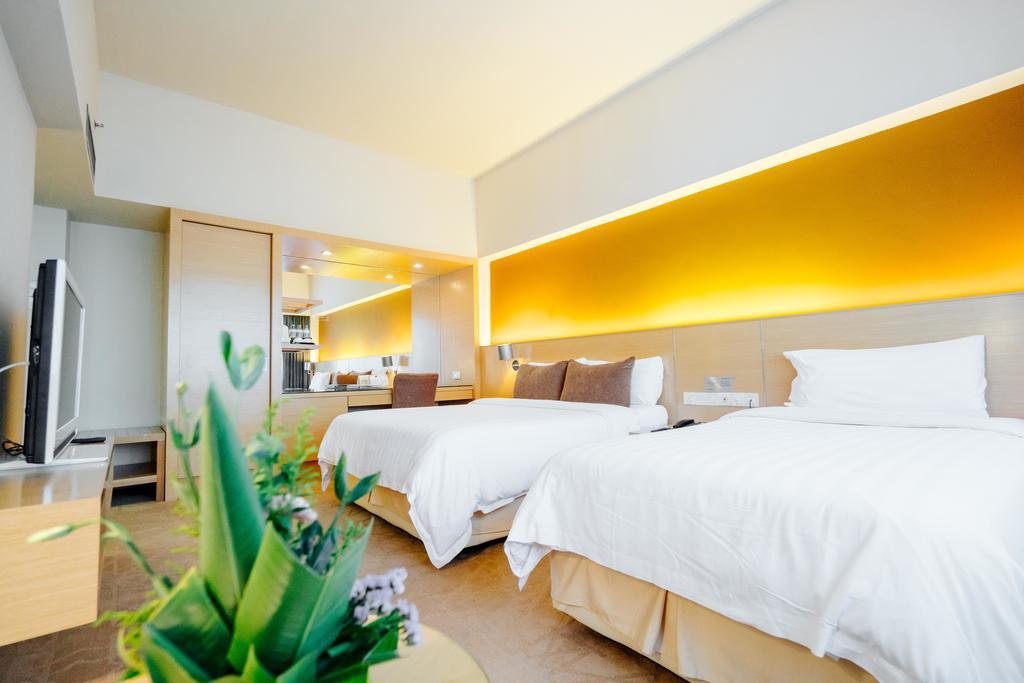 Raia Hotel Kota Kinabalu Exterior photo