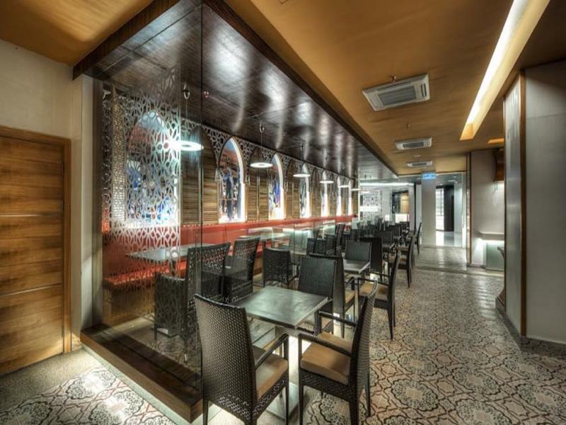 Raia Hotel Kota Kinabalu Exterior photo
